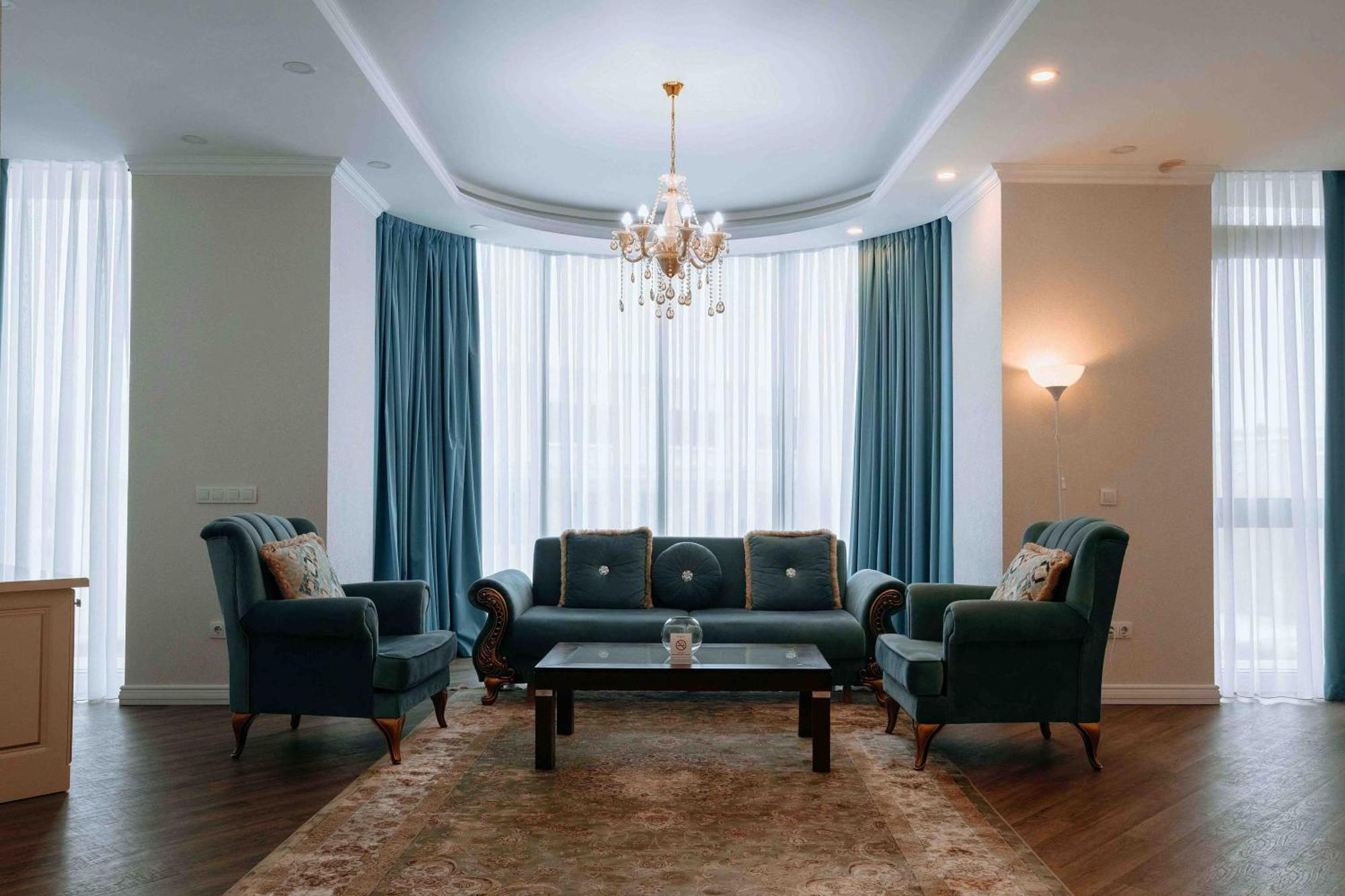 Hotel Ramada By Wyndham Shymkent Esterno foto