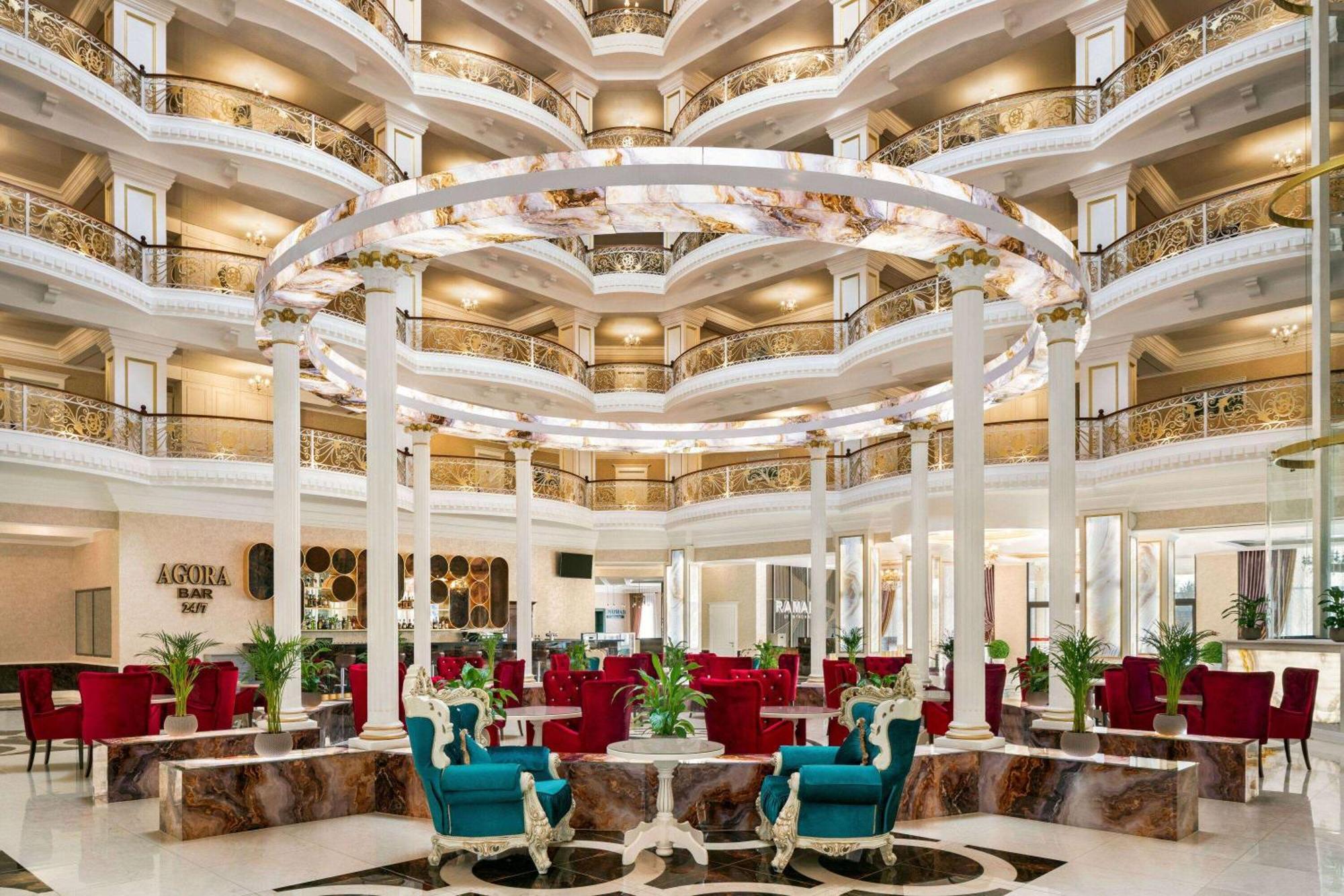 Hotel Ramada By Wyndham Shymkent Esterno foto